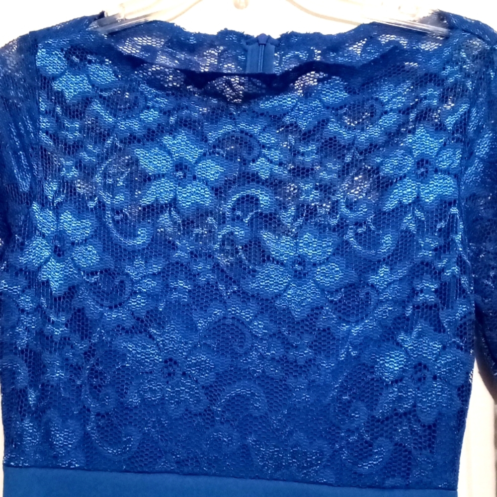 ⬇️ Price Drop⬇️Blue dress long sleeve with lace top - Picture 3 of 4